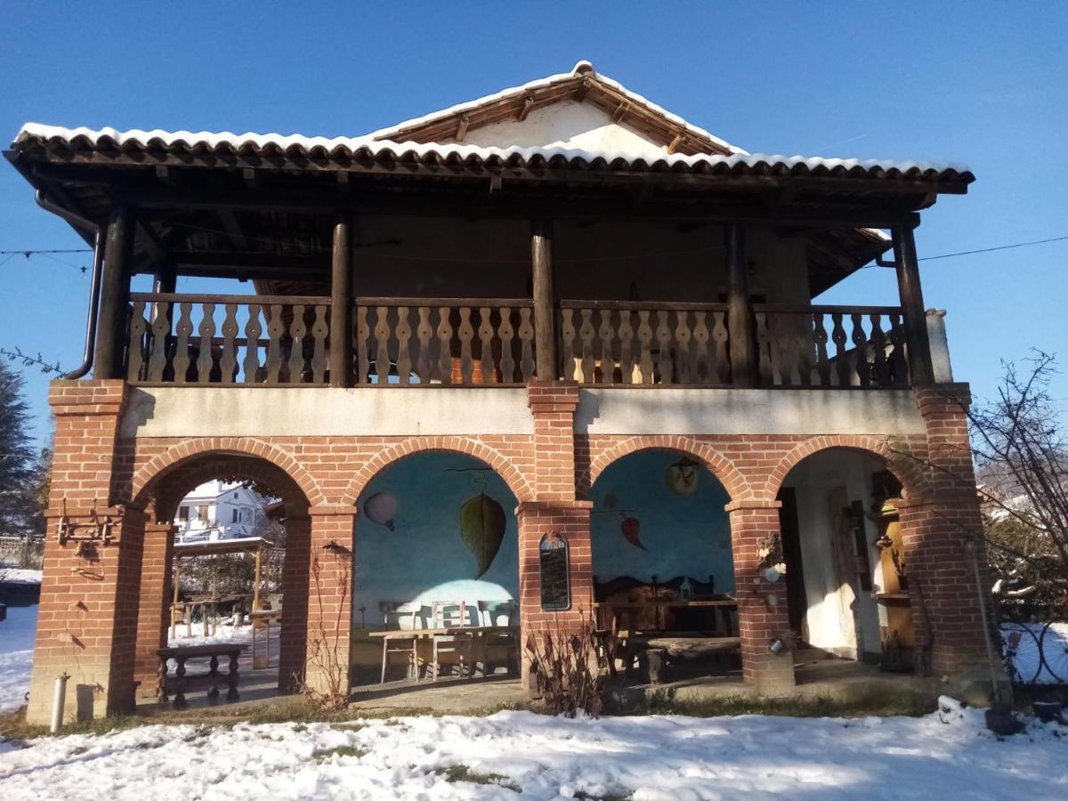 Villa Casa Delle Foglie Sussurranti Asti Exterior foto