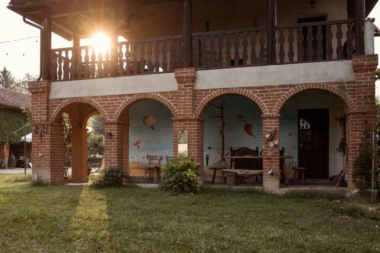 Villa Casa Delle Foglie Sussurranti Asti Exterior foto