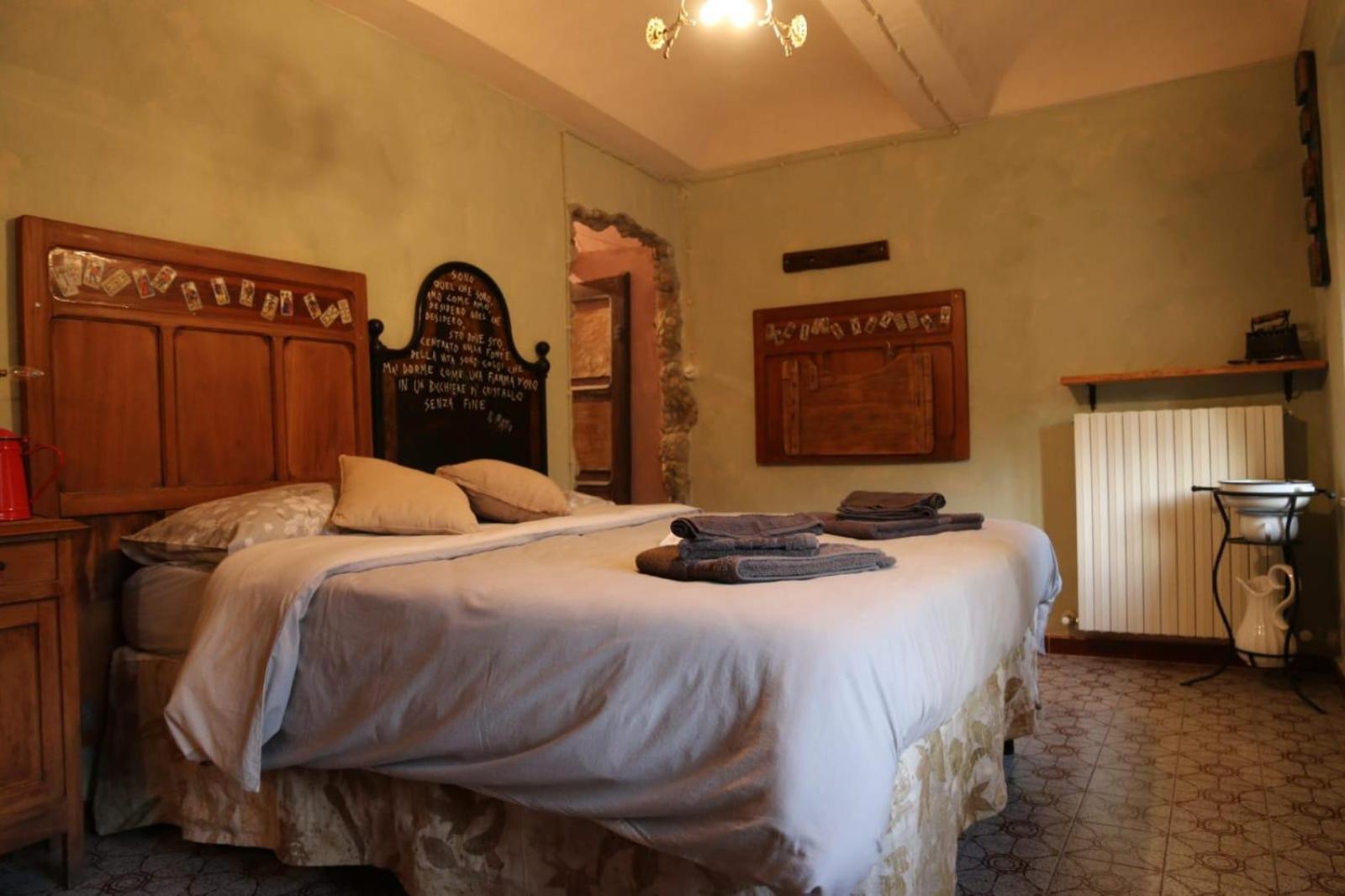 Villa Casa Delle Foglie Sussurranti Asti Exterior foto